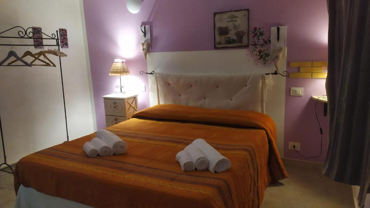 Bed and Breakfast La Pirata Capitana Costa degli Angeli Exterior foto