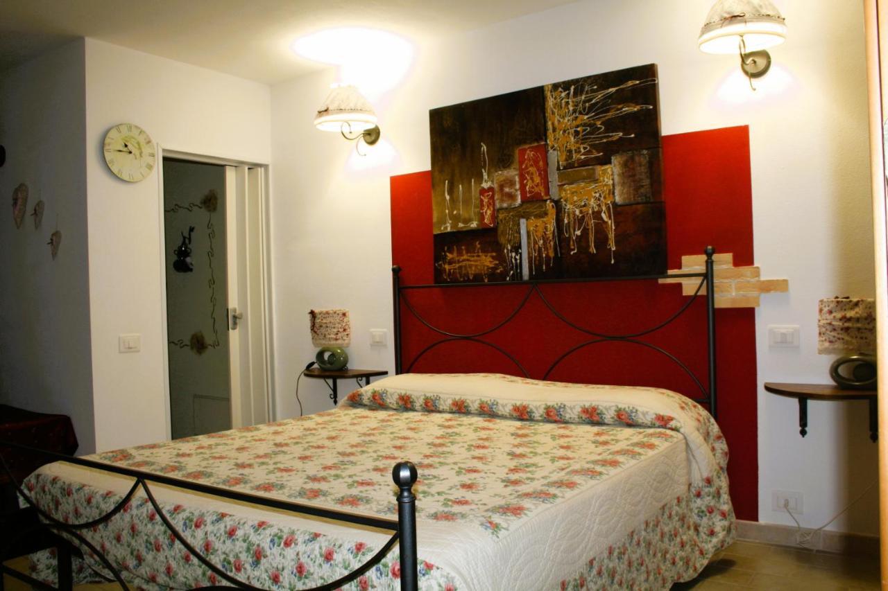 Bed and Breakfast La Pirata Capitana Costa degli Angeli Exterior foto